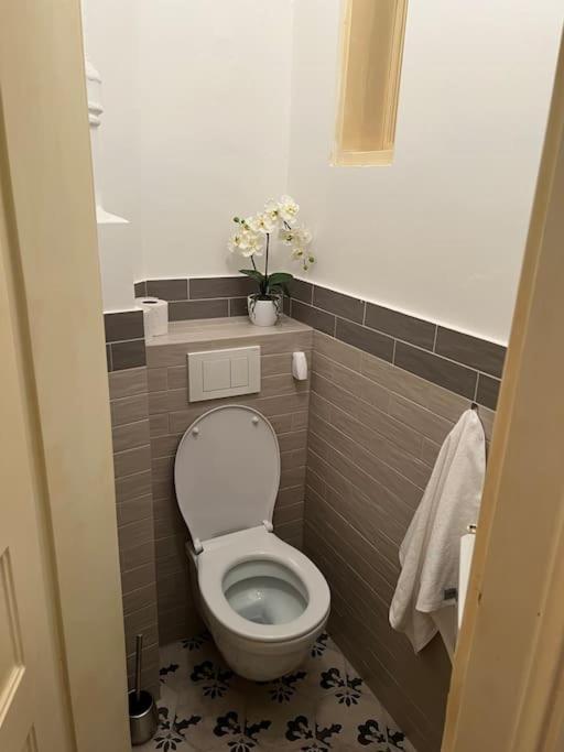 Beautiful Condo At The Old Town 브라티슬라바 외부 사진