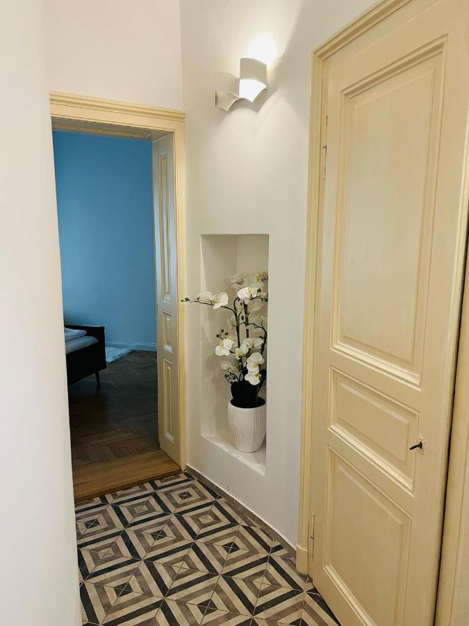 Beautiful Condo At The Old Town 브라티슬라바 외부 사진