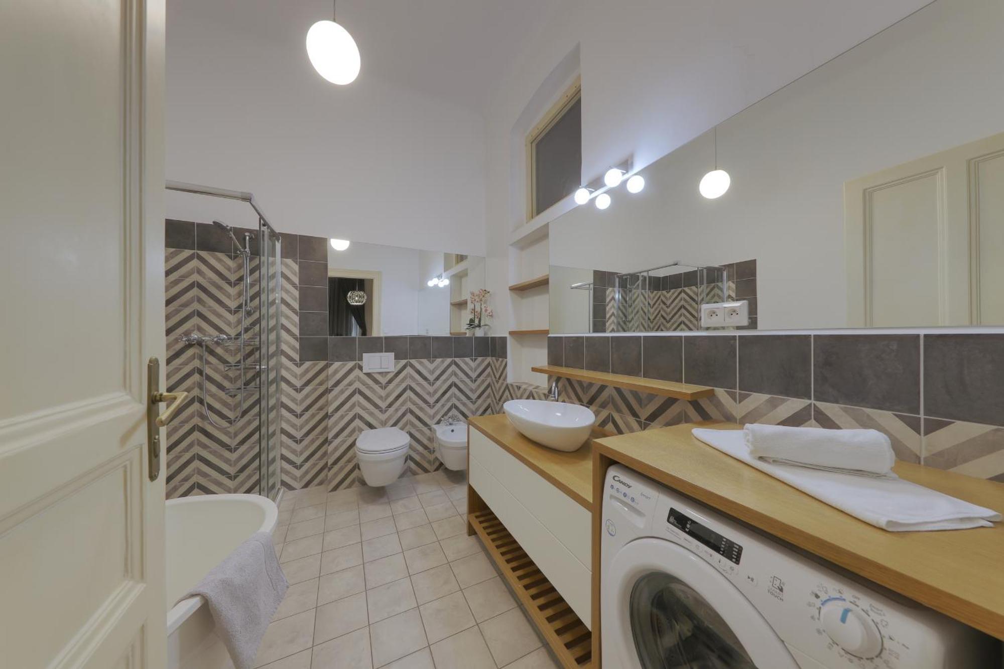 Beautiful Condo At The Old Town 브라티슬라바 외부 사진
